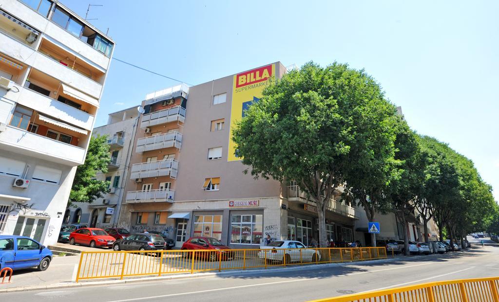 Apartment Stipe Split Luaran gambar